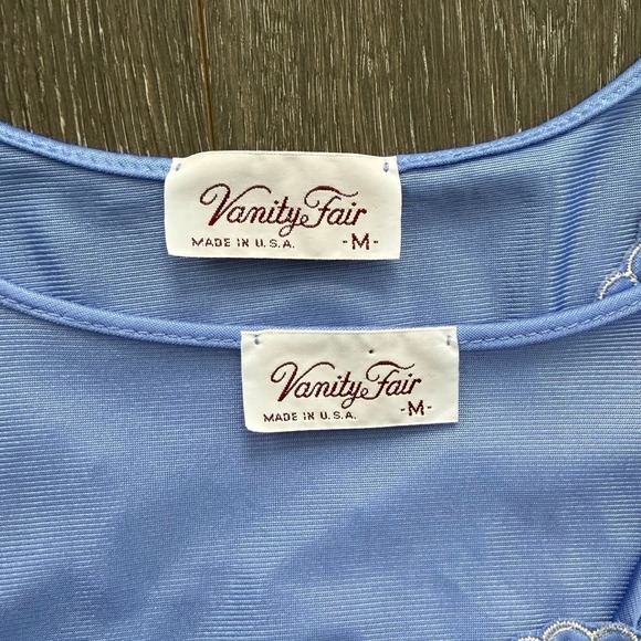 Vtg Vanity Fair M Satin Blue Nylon Embroided Nightgown Dress Robe Set Feminine - Picture 8 of 14